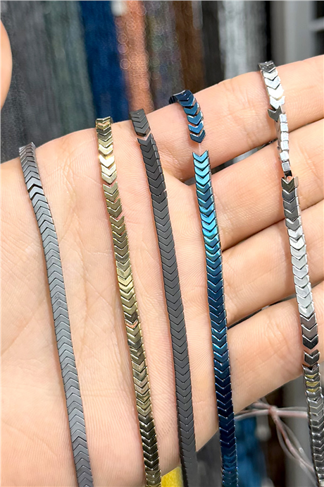 Hematit Taşı 4x1mm Çavuş Kesim Doğal Taş Diziler
