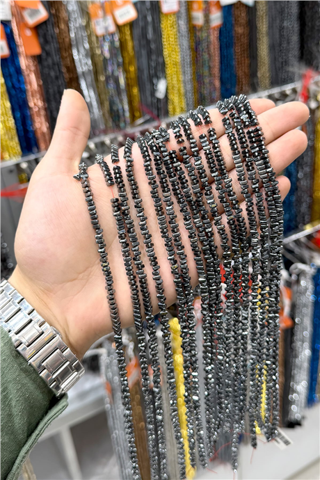 Hematit Taşı 4x3mm Üçgen Rondela Kesim Doğal Taş Diziler