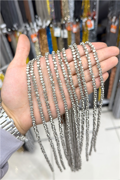 Hematit Taşı 4x4mm Özel Kesim Doğal Taş Diziler