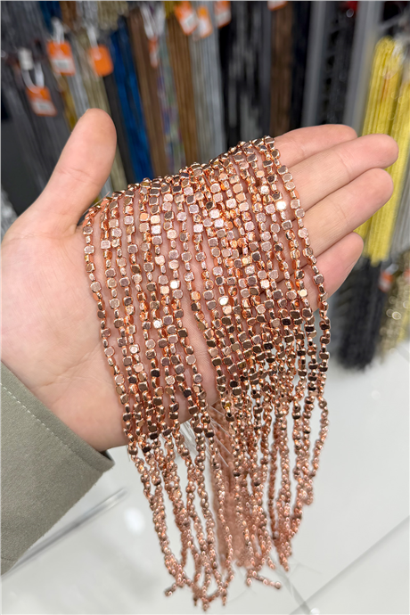 Hematit Taşı 4x4mm Yatsı Kare Kesim Doğal Taş Diziler