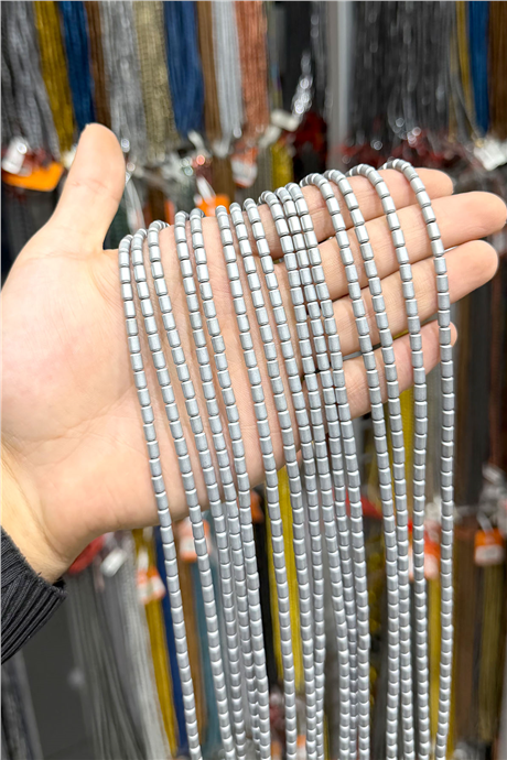 Hematit Taşı 4x5mm Silindir Kesim Doğal Taş Diziler