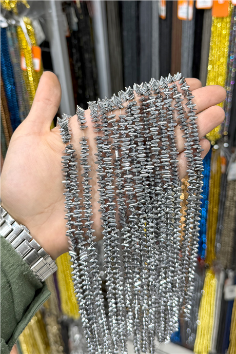 Hematit Taşı 6x3mm Üçgen Rondela Kesim Doğal Taş Diziler