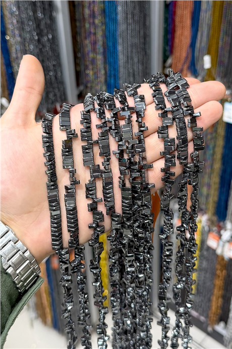 Hematit Taşı 8x3mm Piramit Kesim Doğal Taş Diziler