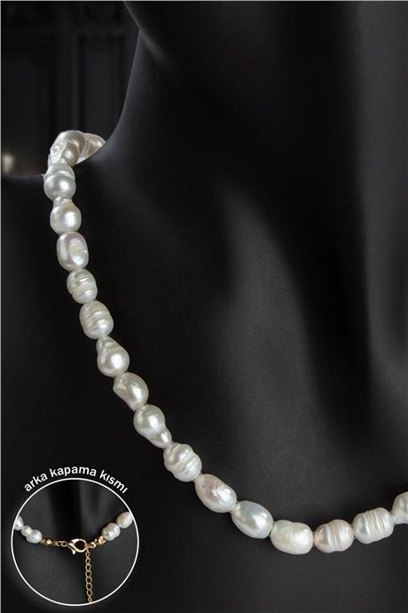 İnci Doğal Taş Arpa Kesim Zincir Kapamalı Kolye