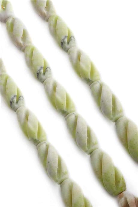 Olivin Doğal Taş Amorf Kesim 15x30mm Dizi