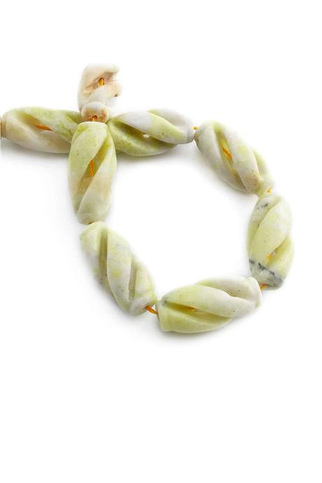 Olivin Doğal Taş Amorf Kesim 15x30mm Dizi