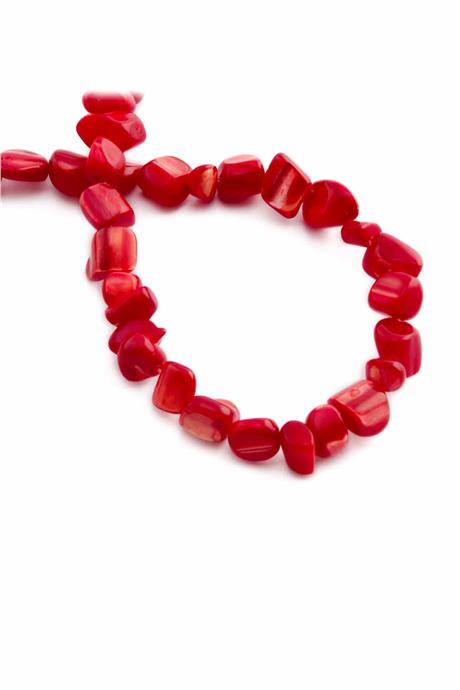 Sedef Doğal Taş Parlak Kırmızı Amorf Kesim 8x5mm Dizi [AA]