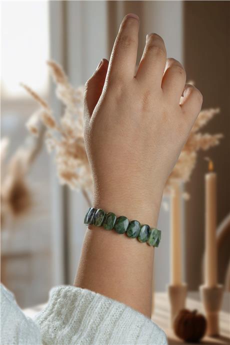 Yeşim Taşı Oval Faset Kesim Bileklik