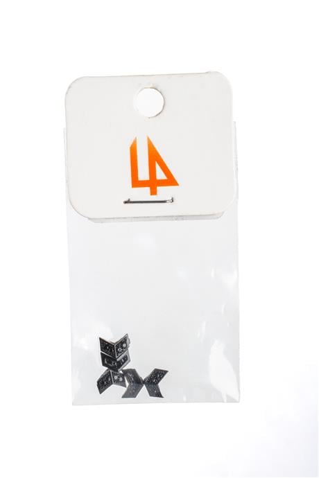 Zirkon Siyah Çavuş Tek Delik 6x4mm Takı Aparatı