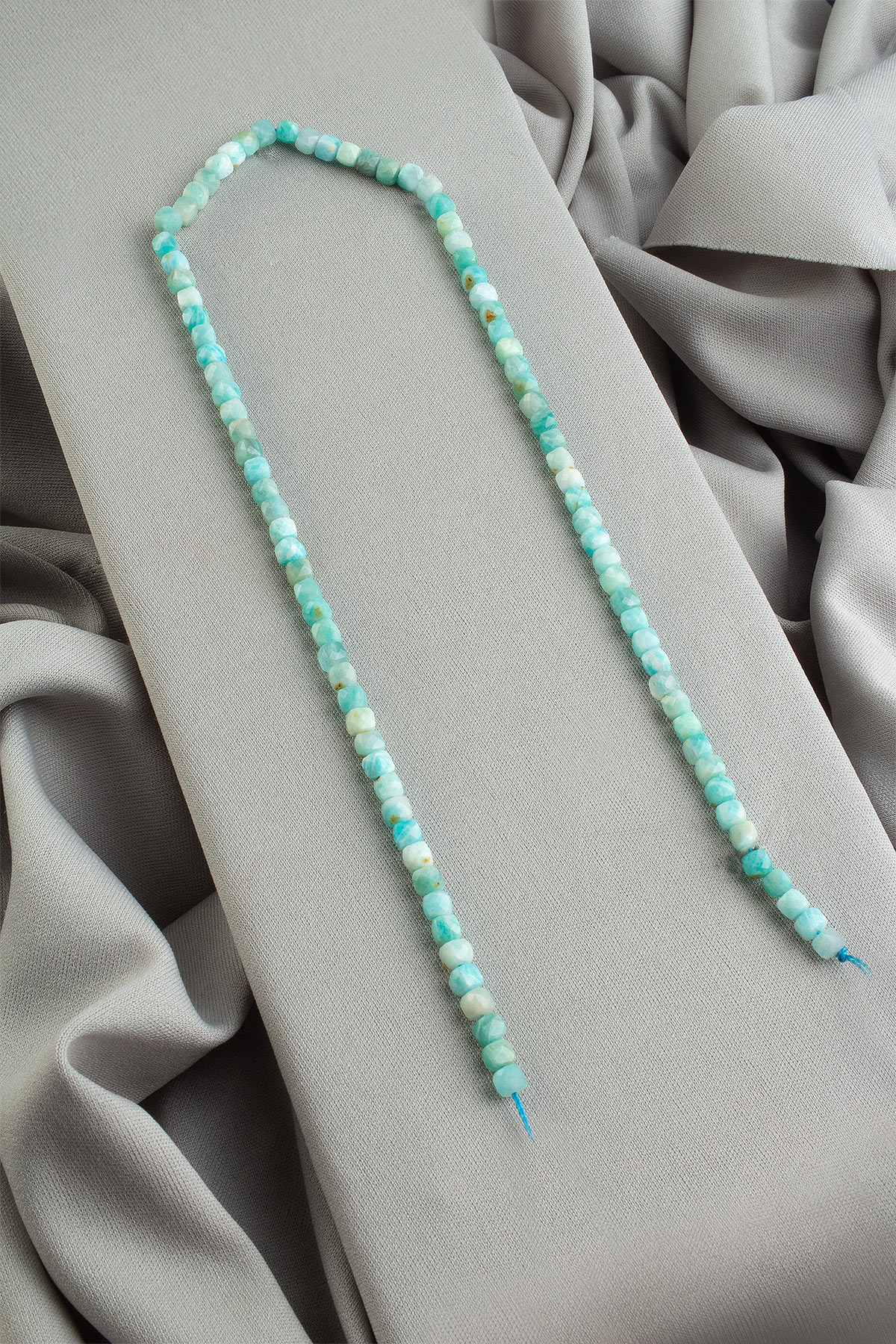 Amazonit Doğal Taş Faset Küp Kesim 4x4mm Dizi