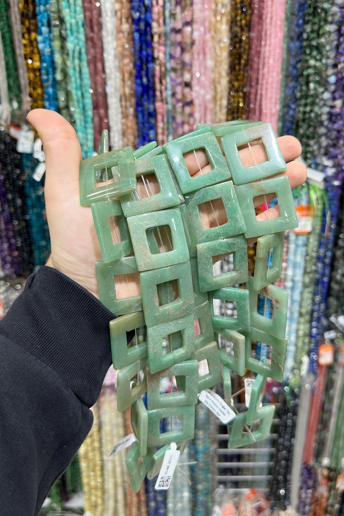 Aventurin Doğal Taş Kare Kesim Delikli 35x35mm Dizi