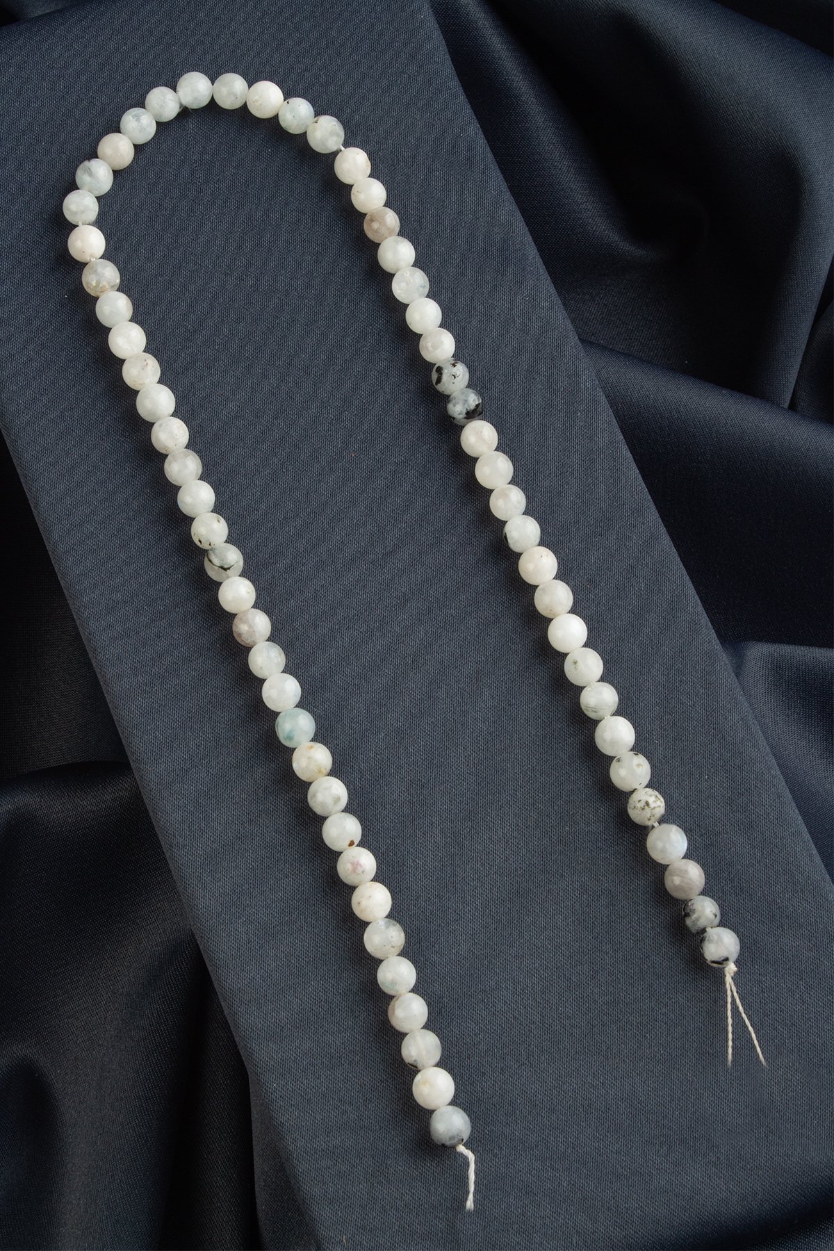 Ay Taşı Doğal Taş Parlak Benekli Küre Kesim 6mm Dizi [AA]