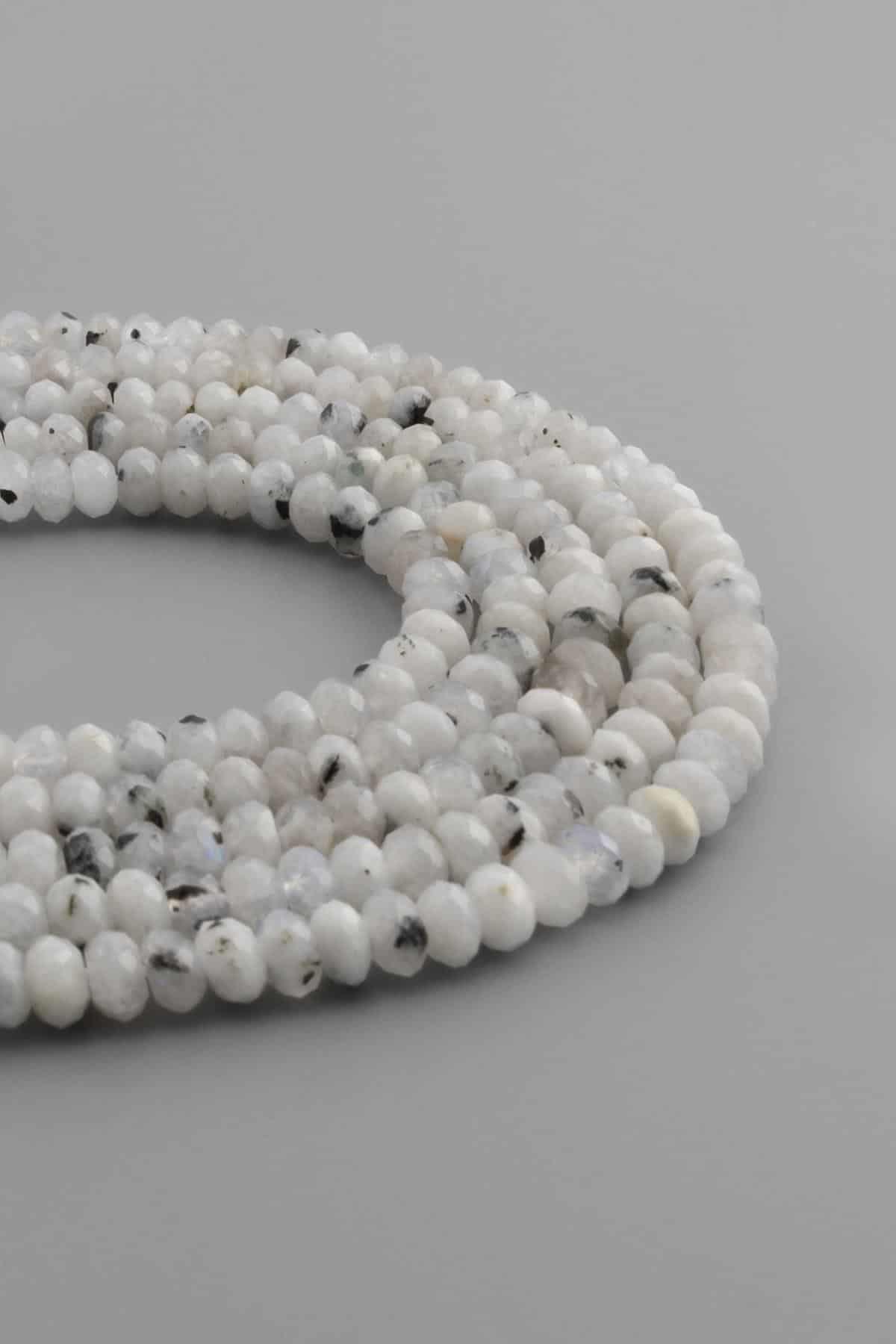 Ay Taşı Doğal Taş Parlak Benekli Siyah Rondela Kristal Kesim 6x4mm Dizi [AA]