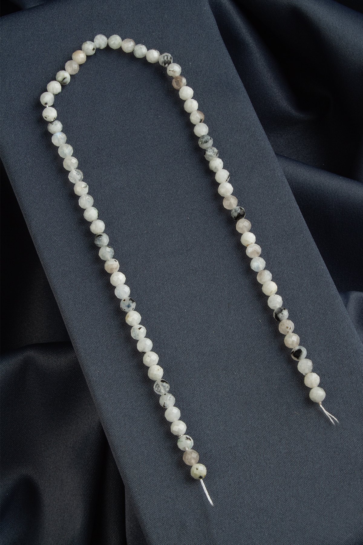 Ay Taşı Doğal Taş Parlak Özel Kesim 6mm Dizi [AA]