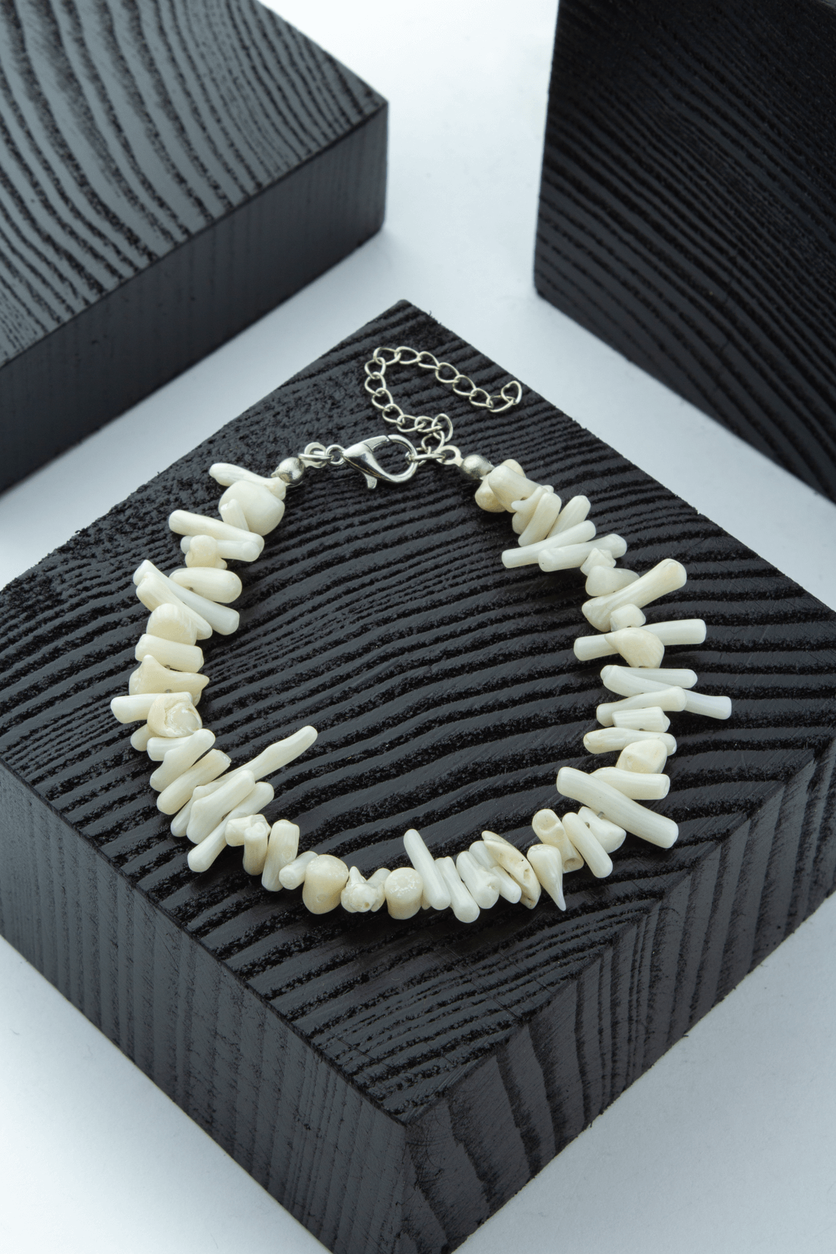 Dal Mercan Beyaz Doğal Kırık Taş Bileklik