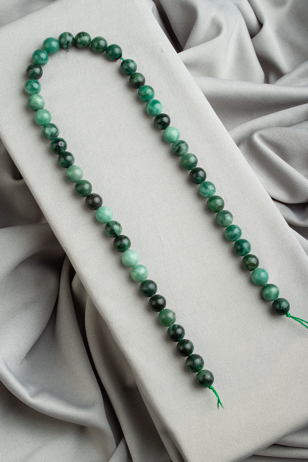 Diopsit Doğal Taş Parlak Yeşil Küre Kesim 8mm Dizi [AA]