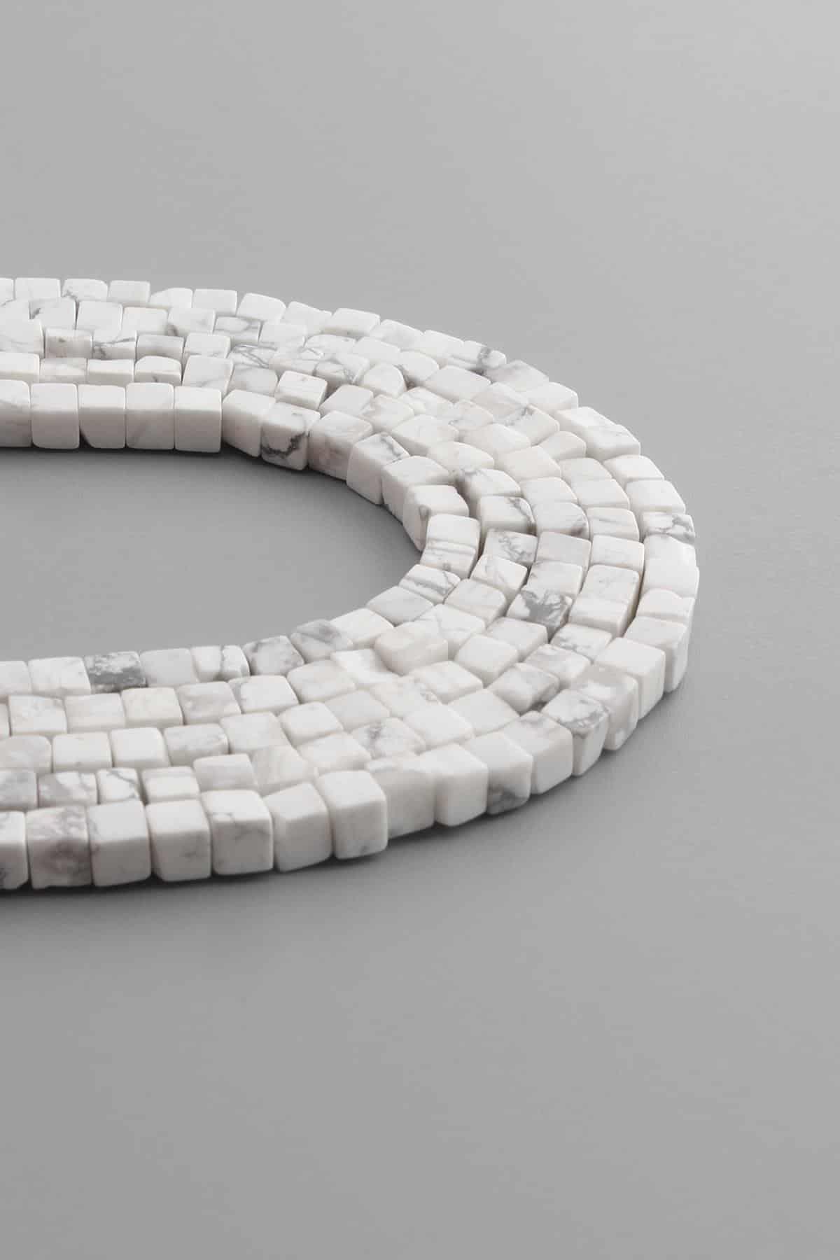 Havlit Taşı Parlak Beyaz Küp Kesim 4x4mm Dizi [AA]