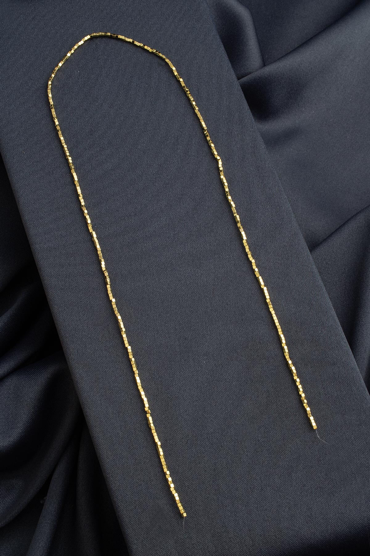 Hematit Doğal Taş Altın Sarı Küp Kesim 1x1mm Dizi