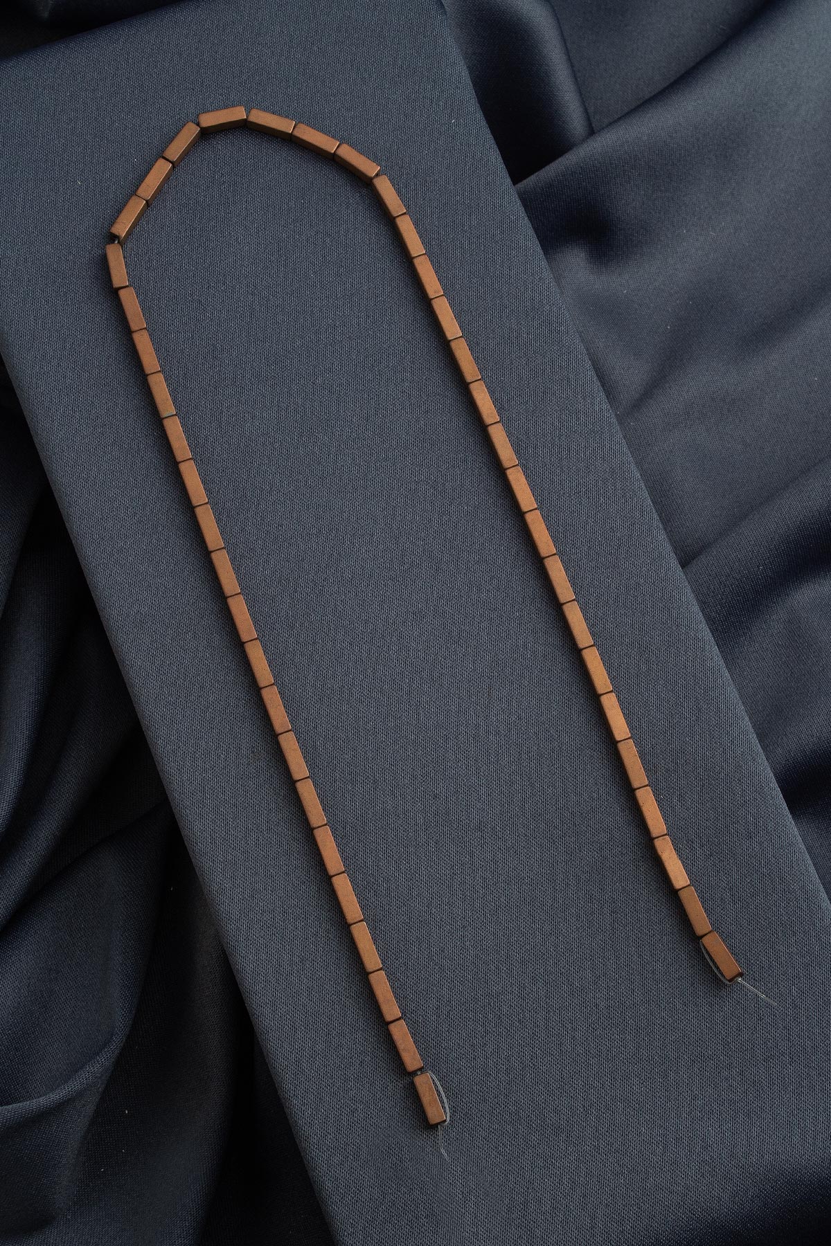 Hematit Doğal Taş Mat Kahverengi Dikdörtgen Kesim 3x9mm Dizi