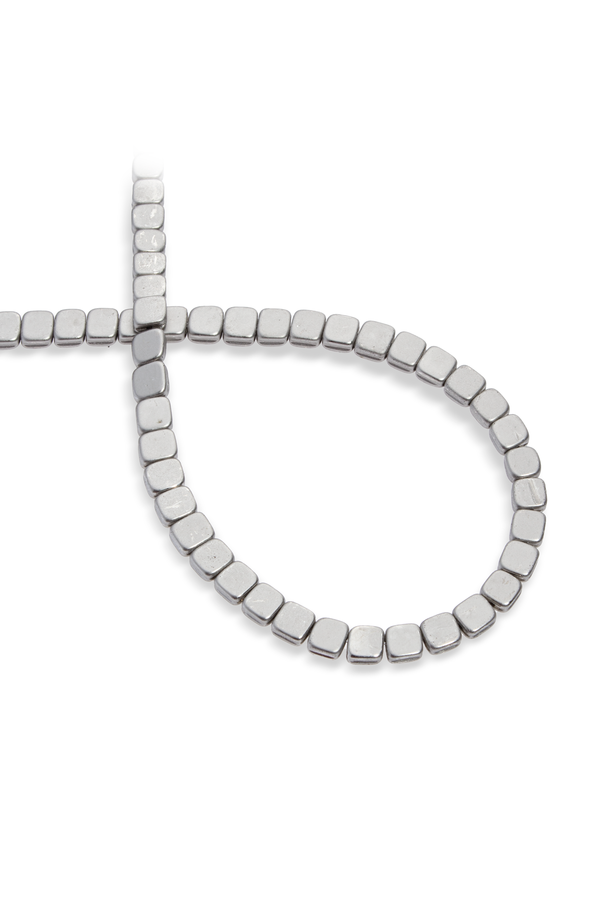 Hematit Doğal Taş Mat Titanyum Kare Kesim 6x6mm Dizi