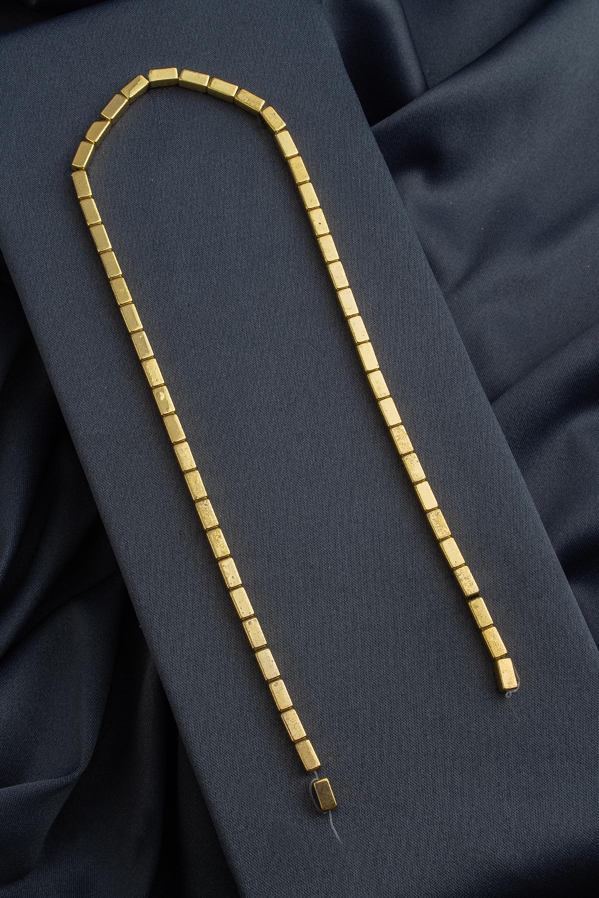 Hematit Doğal Taş Parlak Altın Sarı Dikdörtgen Kesim 4x8mm Dizi