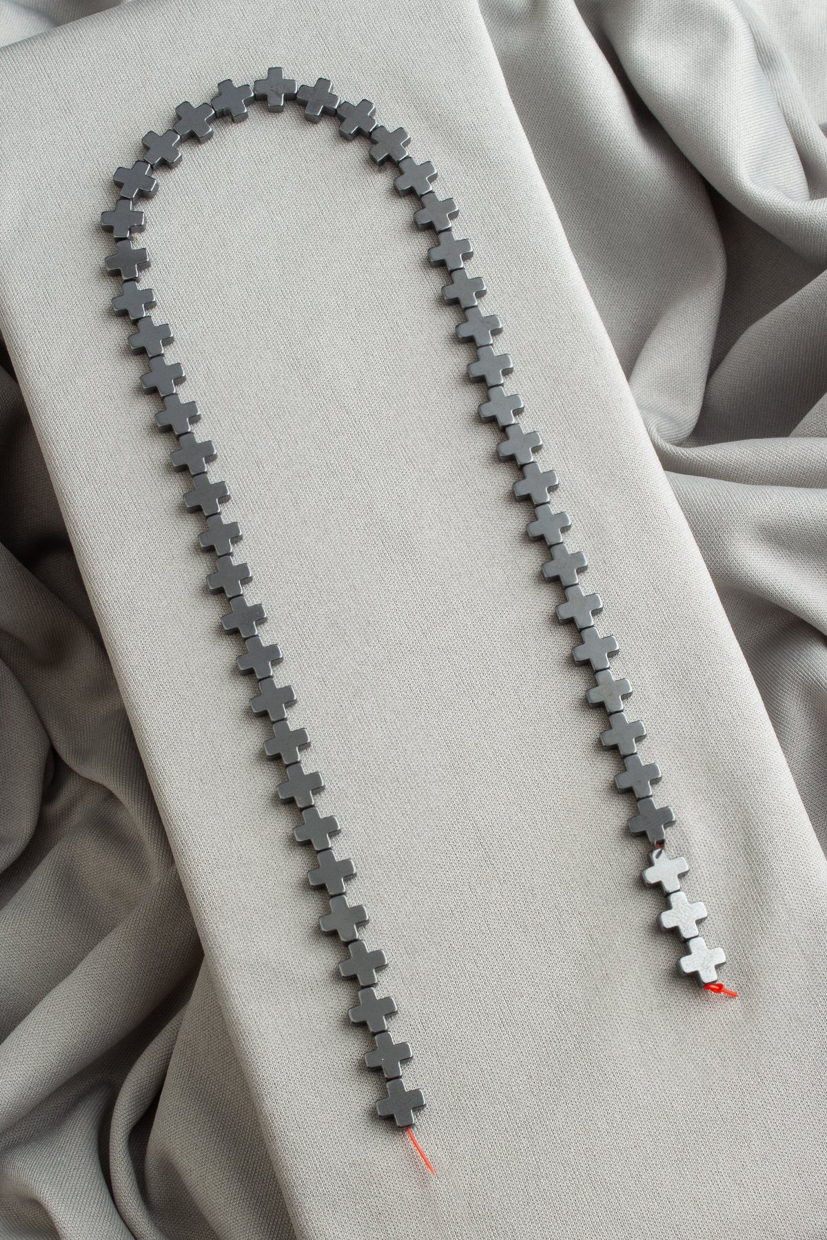 Hematit Doğal Taş Parlak Füme 8mm Dizi