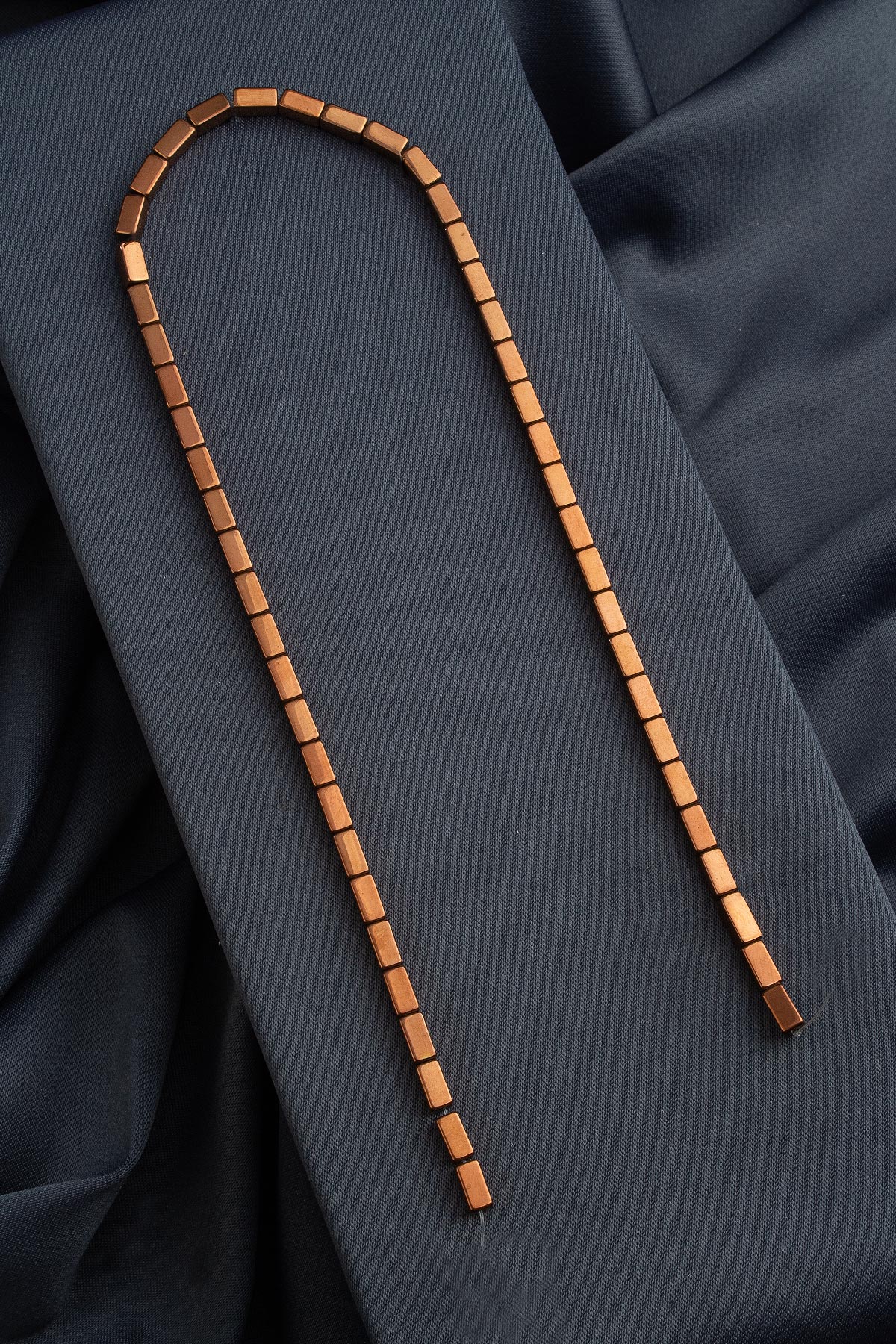 Hematit Doğal Taş Parlak Kahverengi Dikdörtgen Kesim 4x8mm Dizi