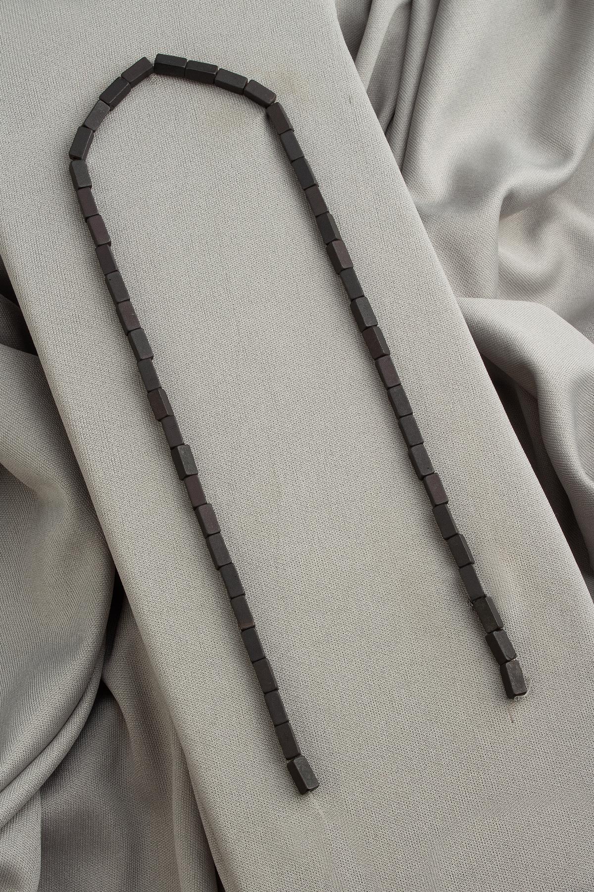 Hematit Doğal Taş Siyah Dikdörtgen Kesim 4x8mm Dizi