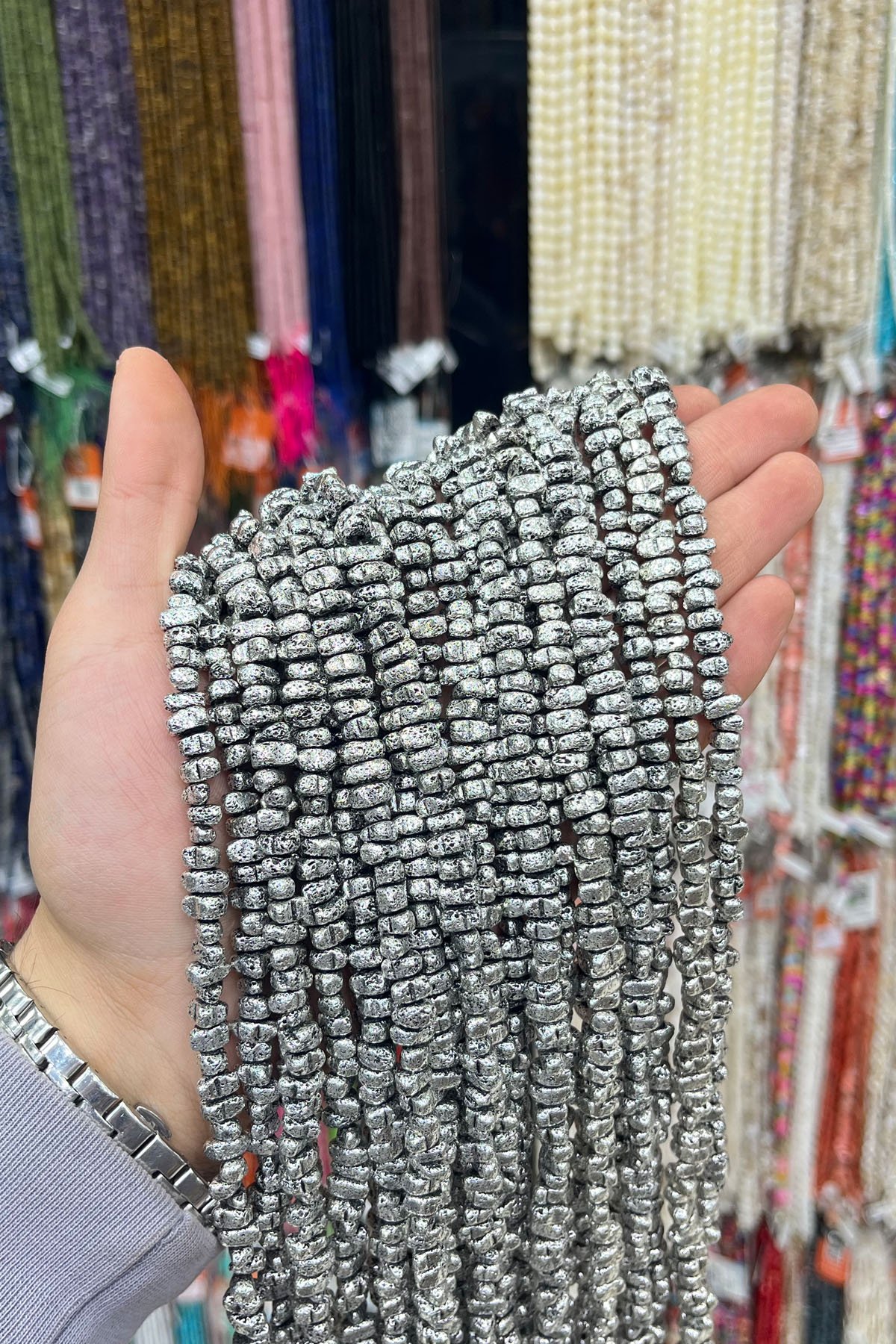 Hematit Taşı Amorf Kesim 6x7mm-Pütürlü Antik Gümüş Doğal Taş Dizi