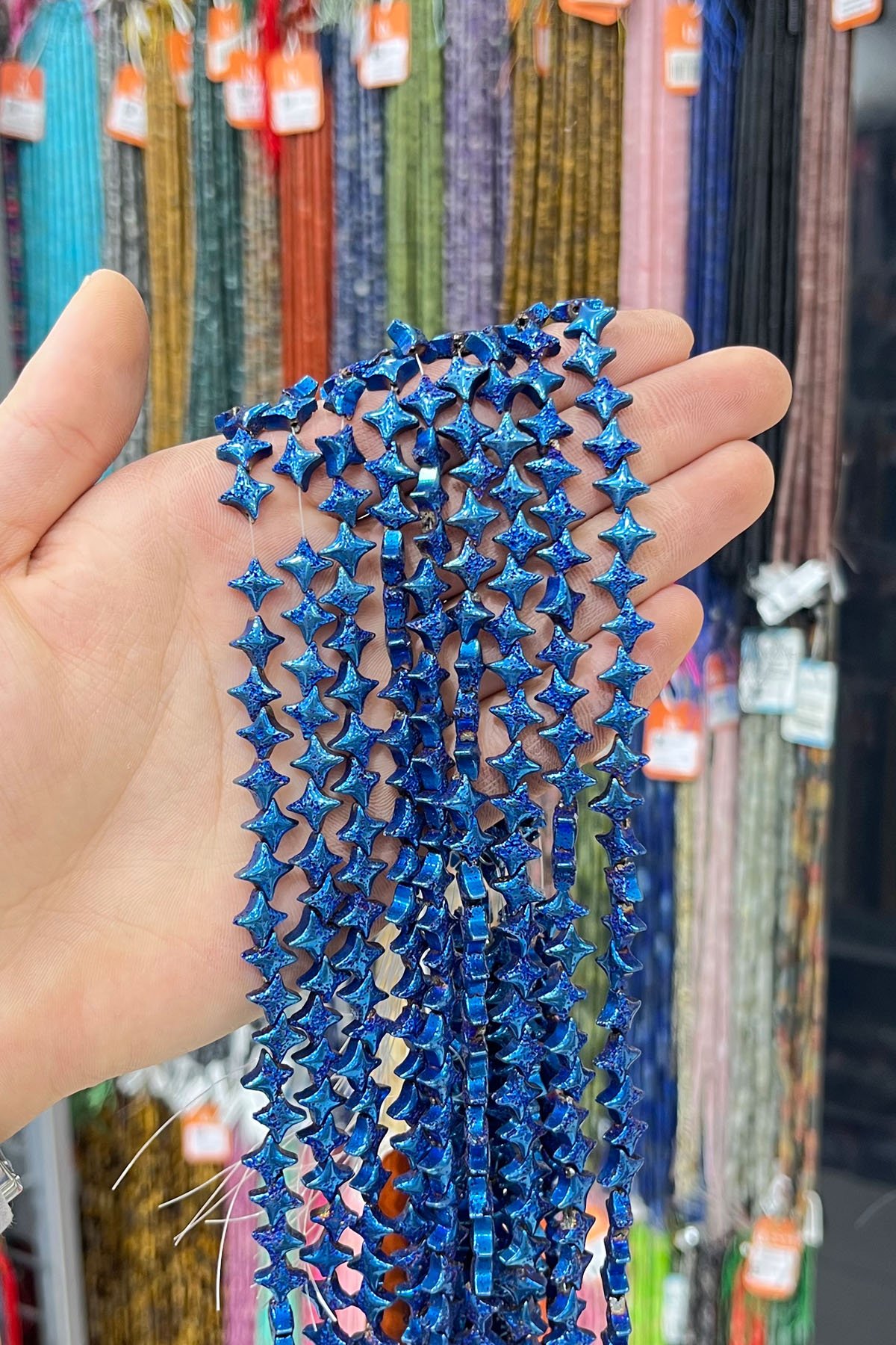 Hematit Taşı Amorf Yıldız Kesim 8x8mm- Parlak Mavi Doğal Taş Dizi