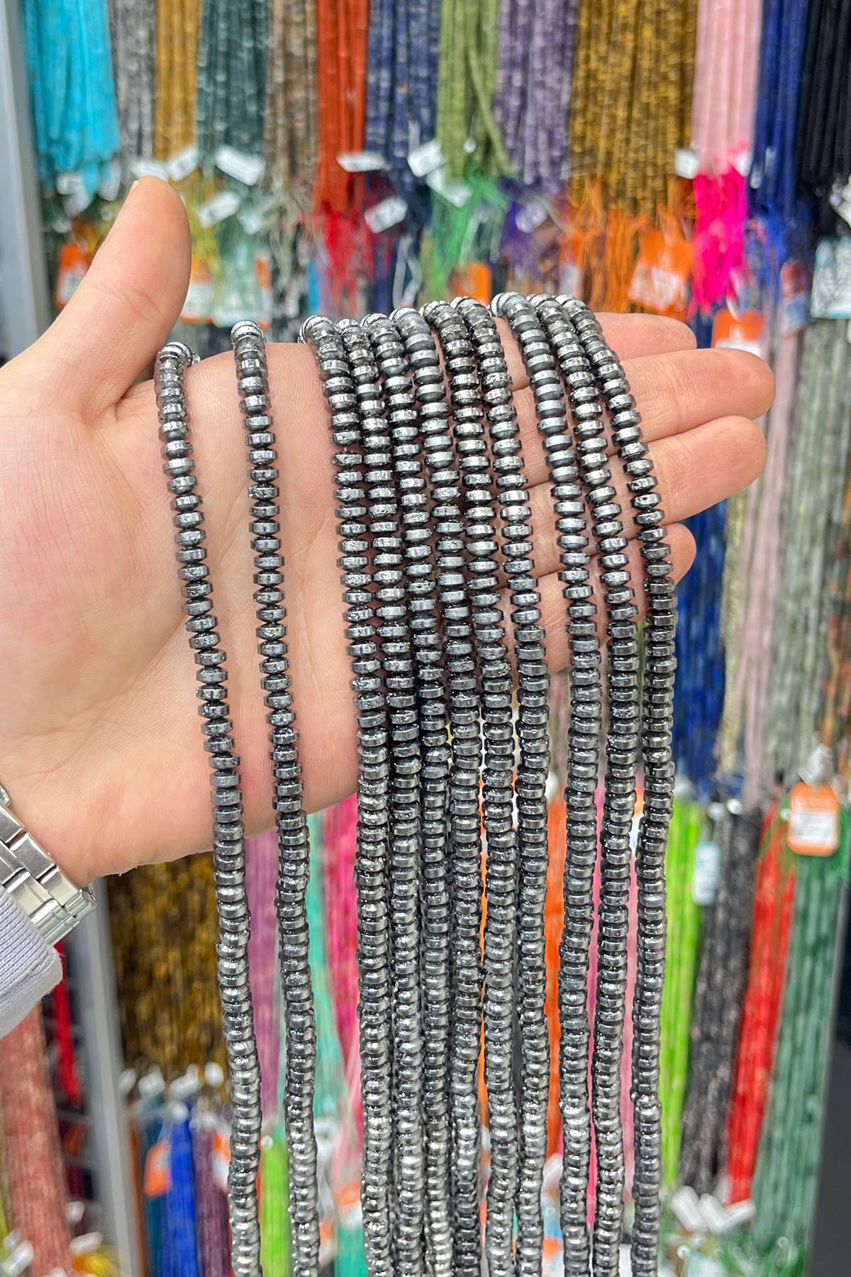 Hematit Taşı Rondela Kesim 6x3mm- Parlak Füme Doğal Taş Dizi