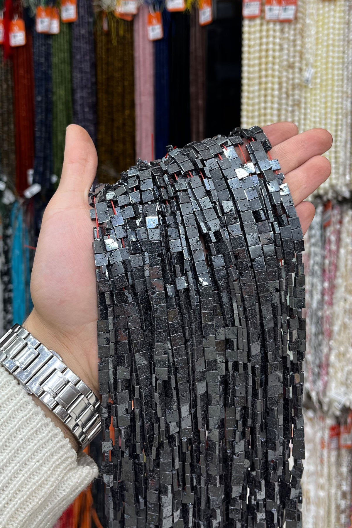 Hematit Taşı Yassı Kare Kesim 6x6mm- Parlak Füme Doğal Taş Dizi