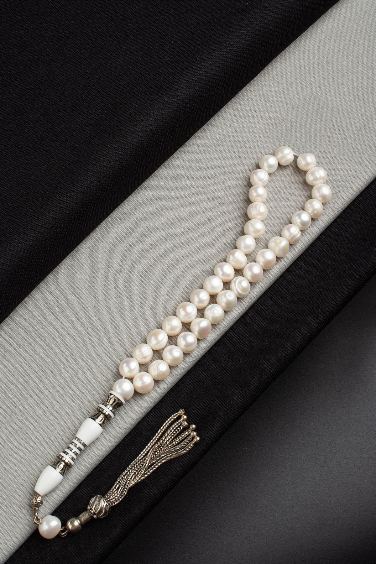 İnci Doğal Taş 10mm Küre Kesim 925 Ayar Gümüş Püskül 33 Lu Tesbih