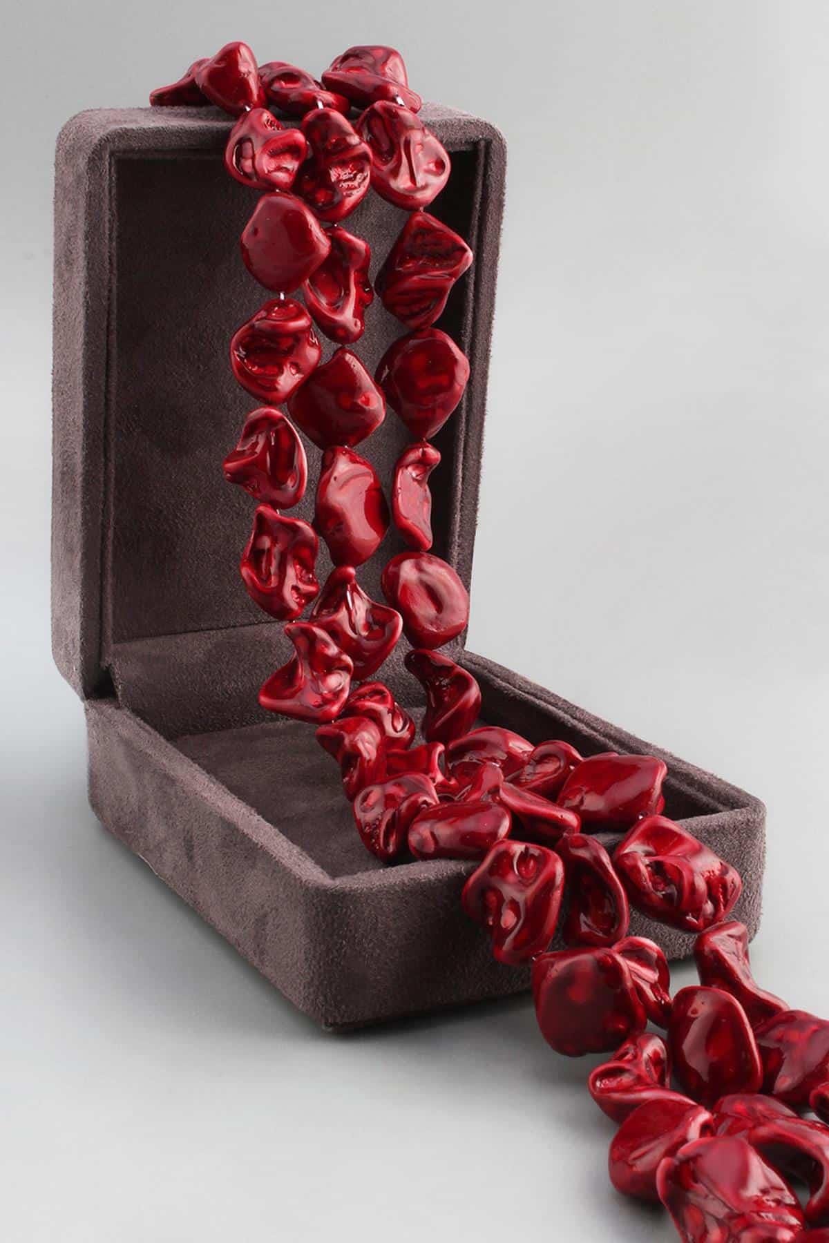 İnci Doğal Taş Parlak Kırmızı Amorf Kesim 18x25mm Dizi [Ab+]
