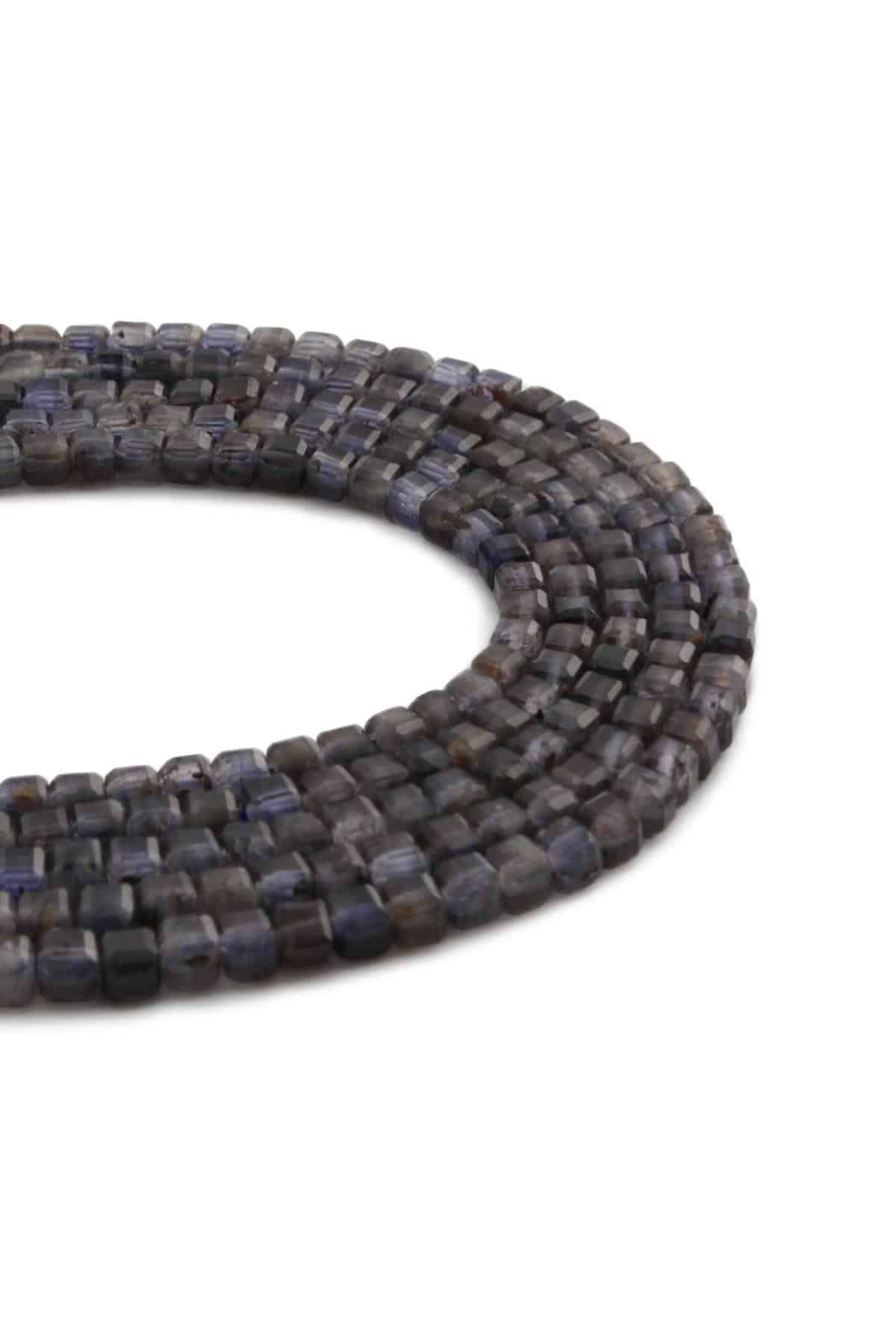 İyolit Doğal Taş Parlak Küp Kristal Kesim 3x3mm Dizi