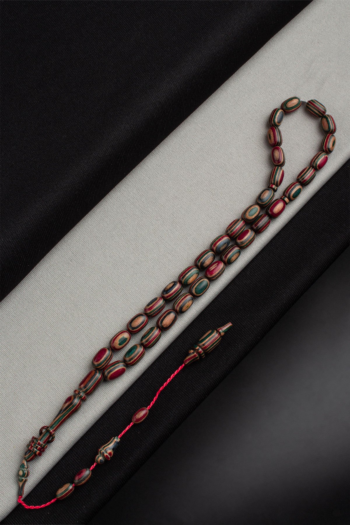 Kafur Ağacı Çok Renkli Kapsül Kesim 7x10mm 33 Lu Tesbih