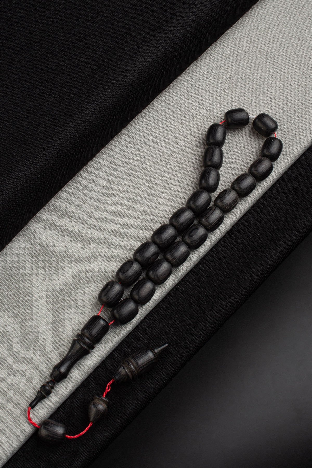 Kafur Ağacı Siyah Kapsül Kesim 10x12mm 33 Lu Tesbih