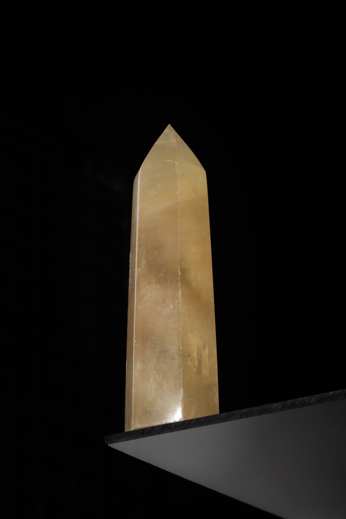 Kalsit Taşı Kazık Kesim Kütle