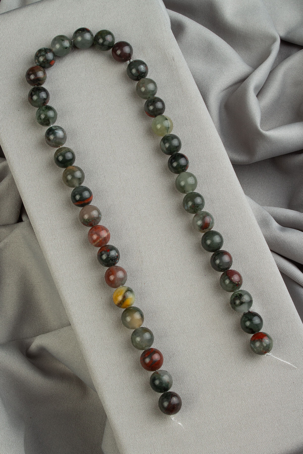 Kan Taşı Doğal Taş Parlak Küre Kesim 10mm Dizi [B]