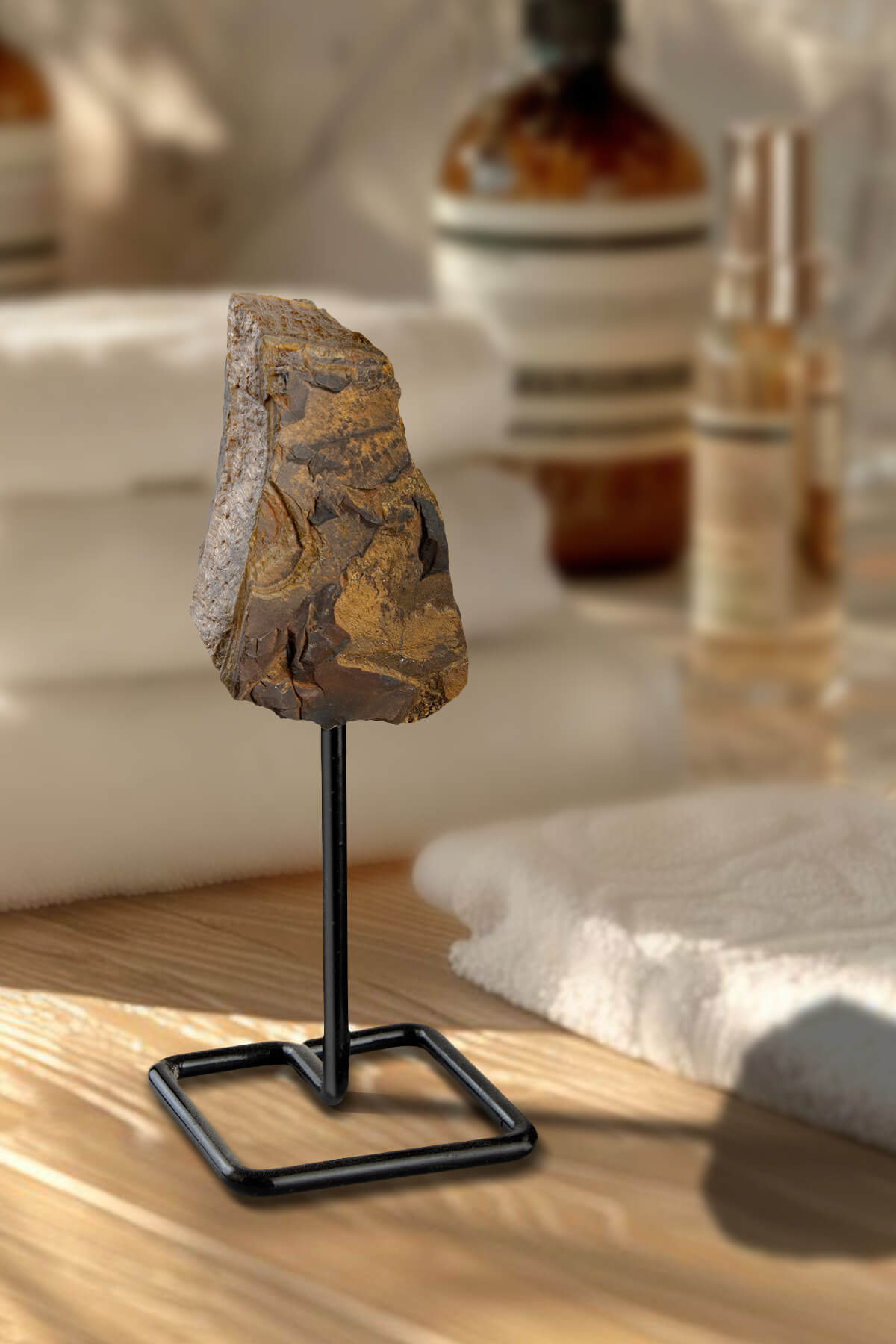 Kaplan Gözü Taşı Ham Kütle Standlı Dekoratif Doğal Taş