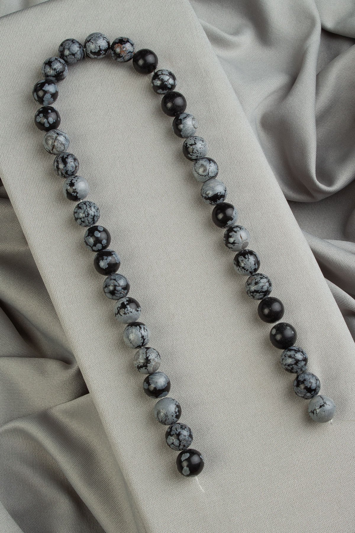 Karlı Obsidyen Doğal Taş Parlak Küre Kesim 10mm Dizi [Aa]