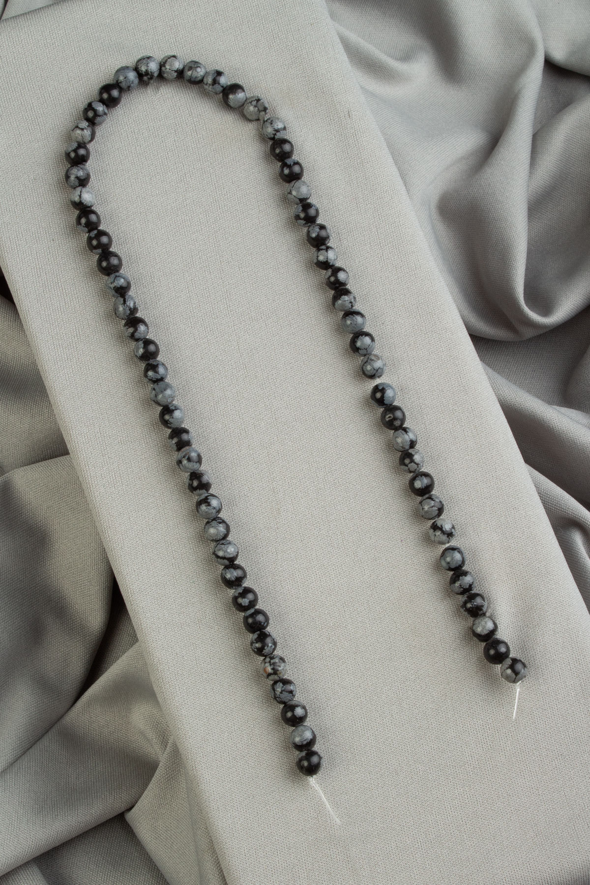 Karlı Obsidian Natural Stone Shiny Globe Cut 6mm String Of Beads