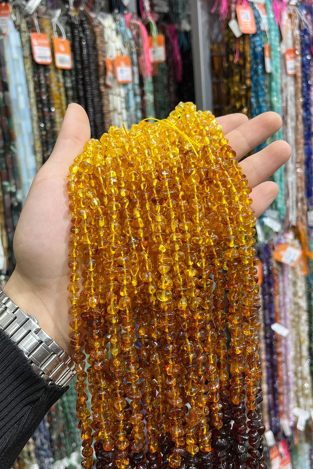 Kehribar Taşı Tımbıl Kesim 6x7mm  Dizi