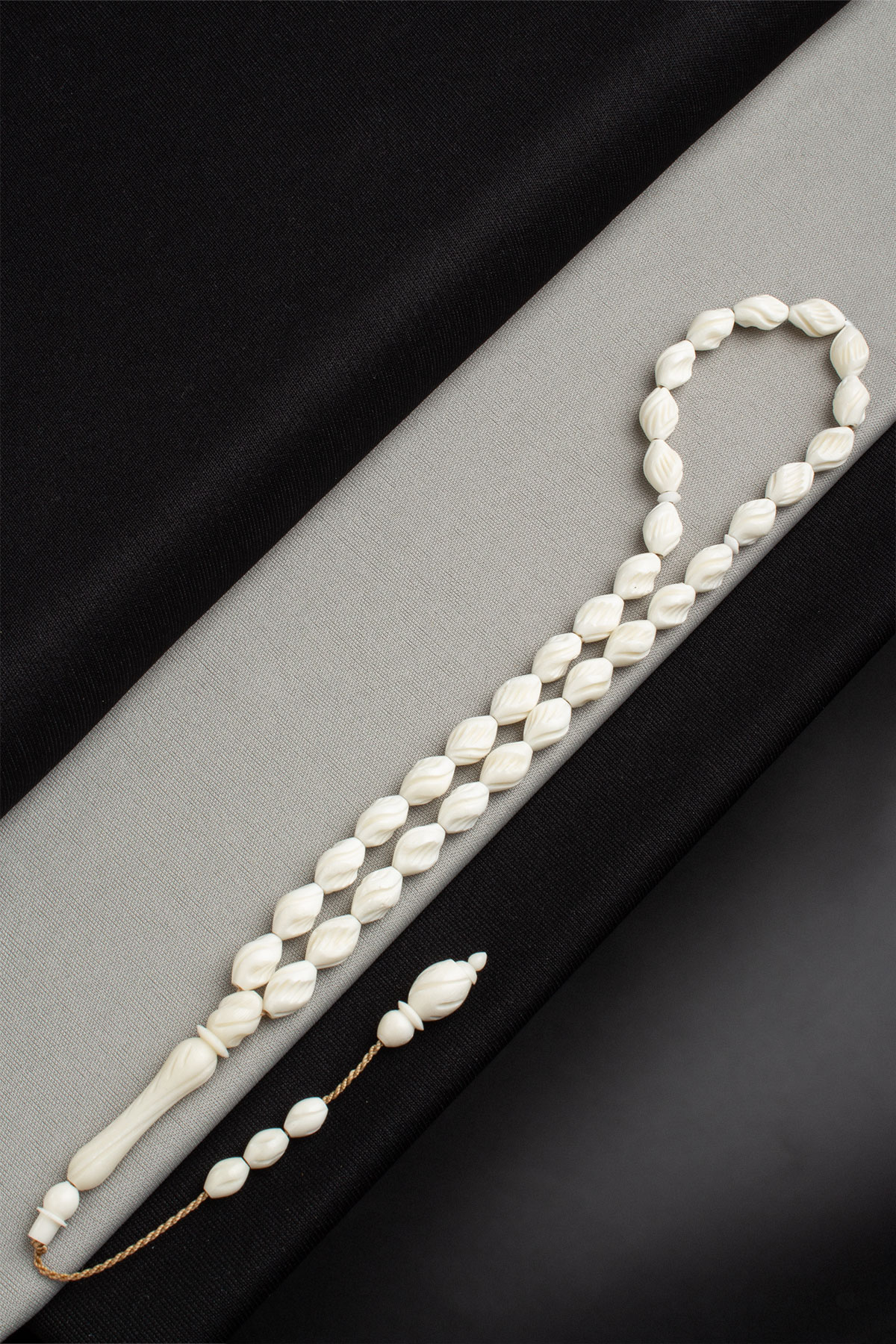 Kemik Doğal Burgulu Arpa Kesim 8x12mm 33 Lu Tesbih