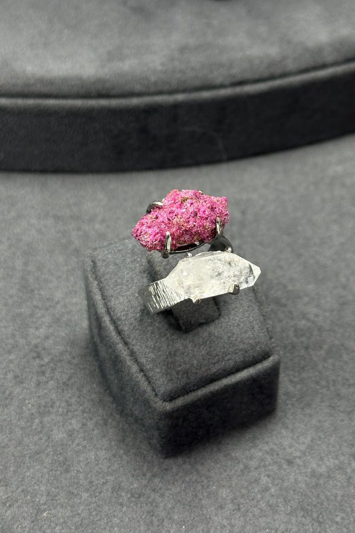 Kuvars & Yakut Taşı Ham Kütle Kesim Çelik Ayarlanabilir Yüzük