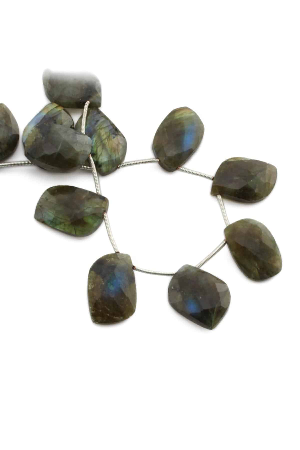 Labradorite Natural Stone Leaf Crystal Cut 21x14mm String Of Beads [AA]