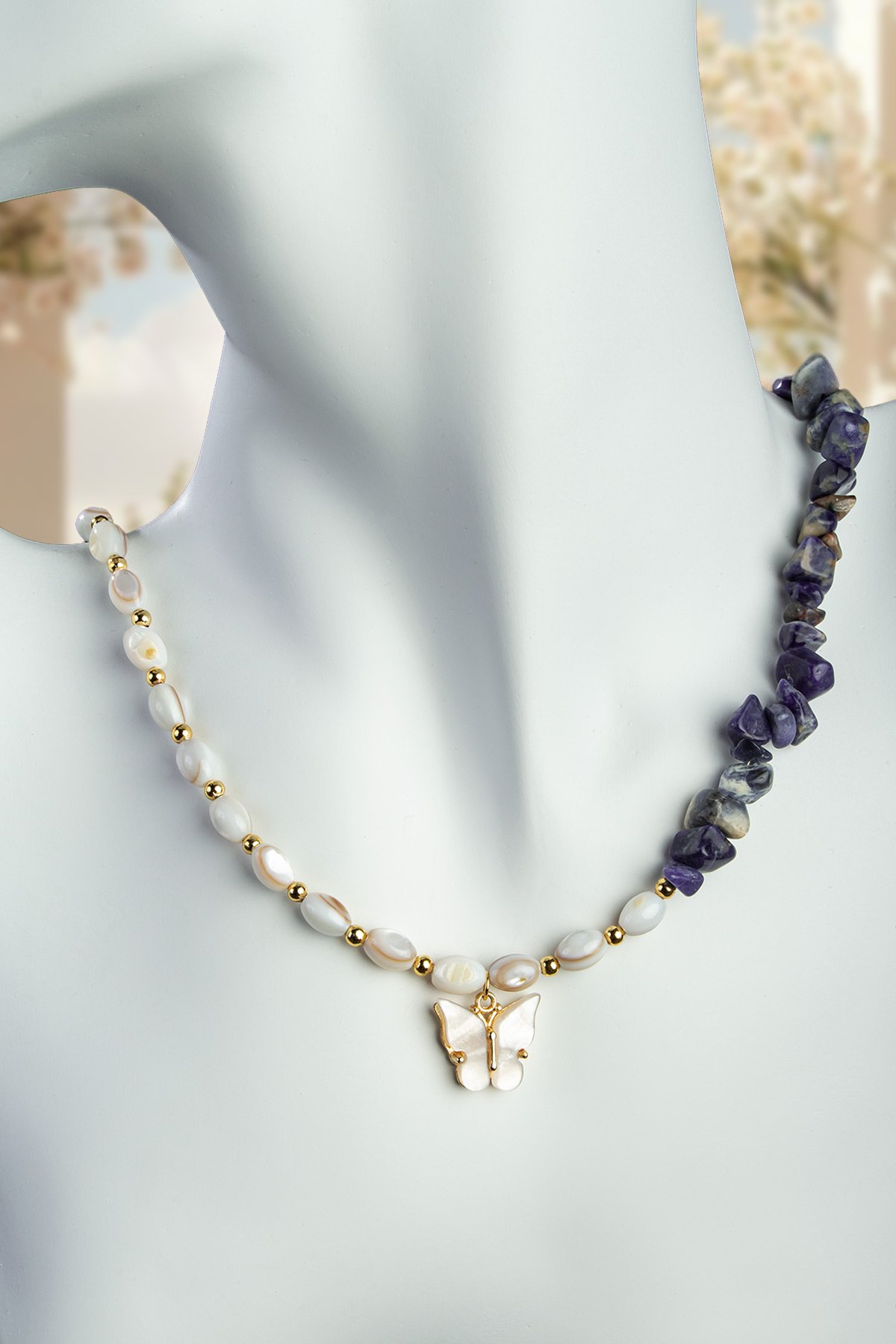 Lapis Lazuli - Sedef Doğal Taş Kelebek Motifli Zincir Kapamalı Kolye