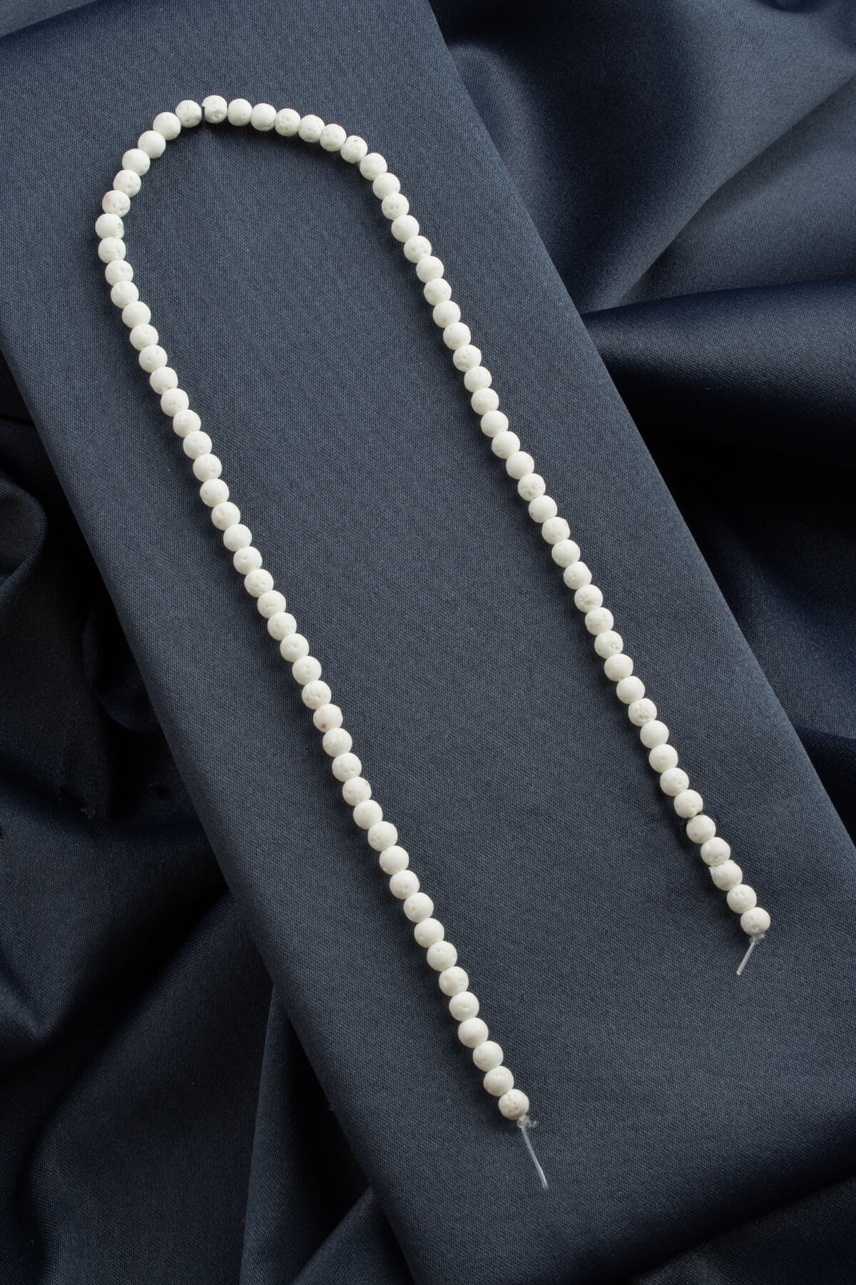 Lav Taşı Doğal Taş Mat Beyaz Küre Kesim 4mm Dizi [AA]