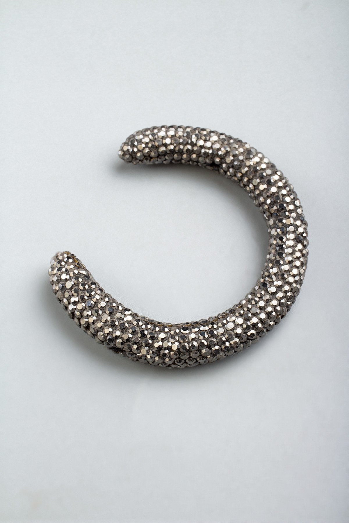 Markazit Füme Hilal Kesim 52x47x8mm Takı Aparatı