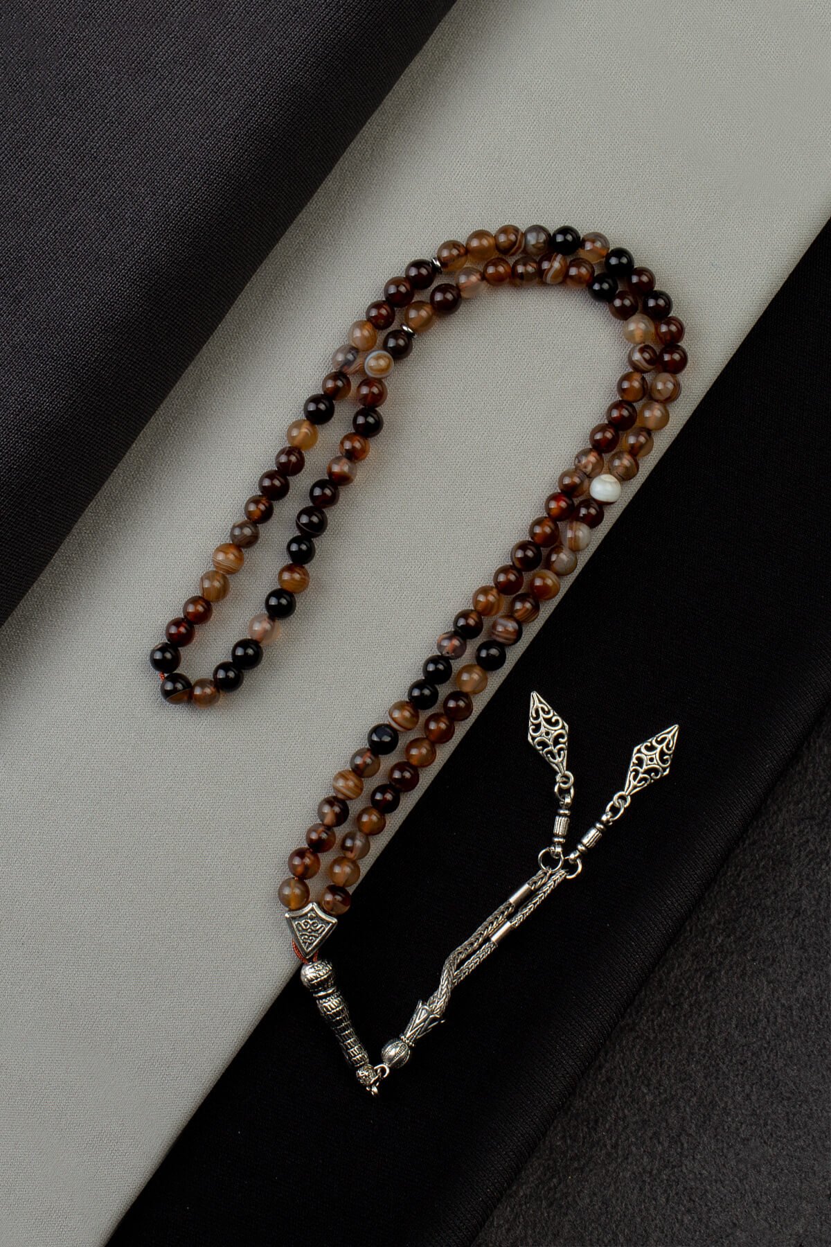 Masagaskar Akik Doğal Taş Küre Kesim Kahverengi 99lu 6mm Tesbih